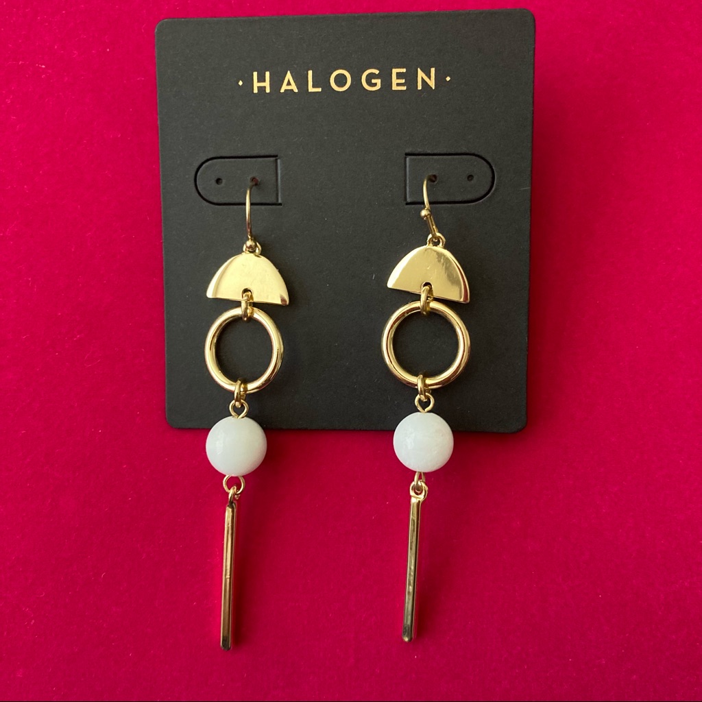 Earrings Halogen Brand New Gold Tone 15$